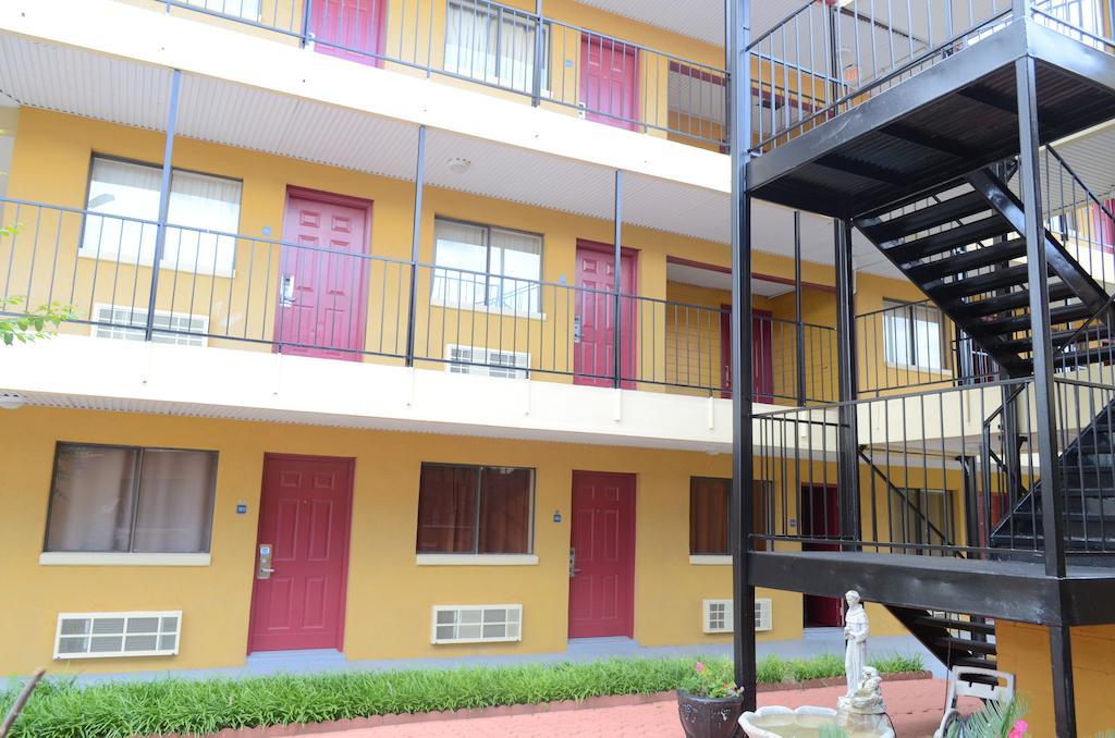 Bear Creek Inn Addicks Ngoại thất bức ảnh